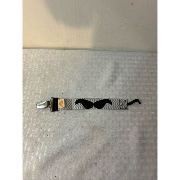 Nuby Pacifiers, Clips, and teethers 14+ - Picture 5 of 5